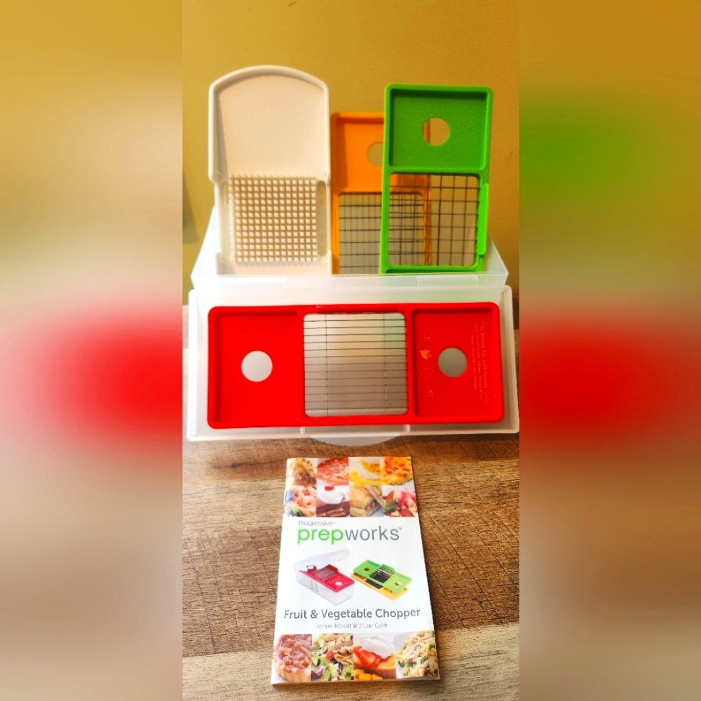 Prepworks Replacement Blades, Pusher Lid & Case for Fruit & Veggie Chopper